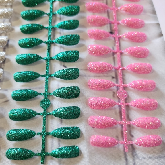 Glitter Nails Set of 8 - Picture 4 of 10